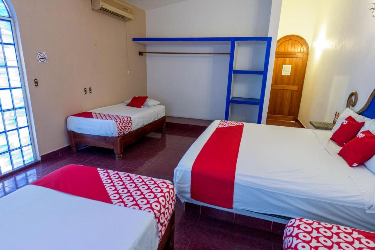 Hotel Isis Сиуатанехо Экстерьер фото