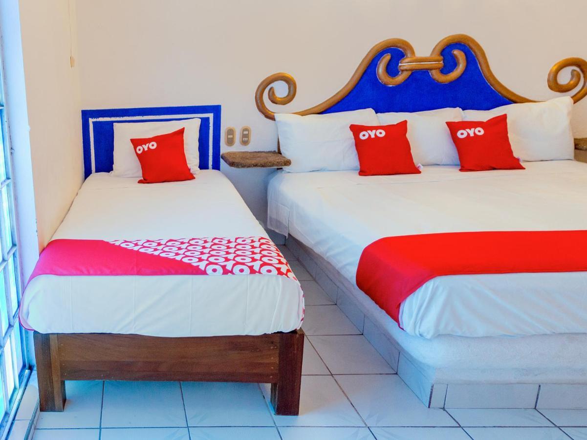 Hotel Isis Сиуатанехо Экстерьер фото